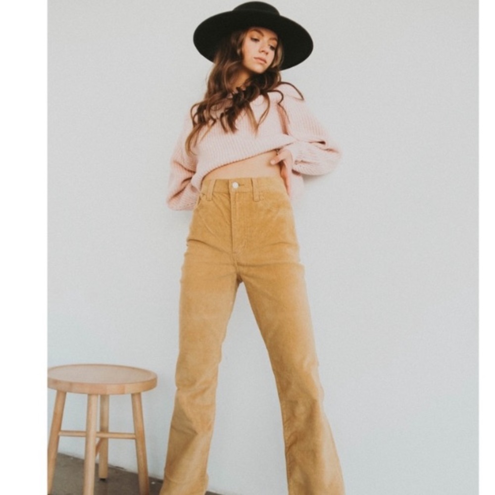 Levi's Premium RIBCAGE Boot White Tab Corduroy Pants Size 30